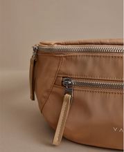Load image into Gallery viewer, Varley Lasson belt bag | Buy Pilates Clothing Online
