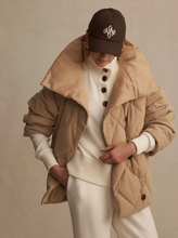 Load image into Gallery viewer, Evren Short Quilted Coat