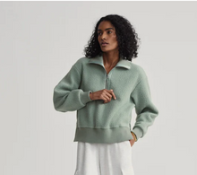 Load image into Gallery viewer, Varley Roselle Half Zip Fleece