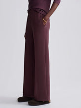 Load image into Gallery viewer, The Wide Leg Pant 30
