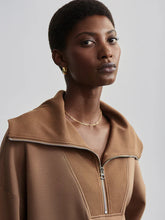Load image into Gallery viewer, Varley Catherine Half Zip
