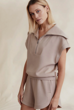 Load image into Gallery viewer, Varley Dexter Half Zip Top

