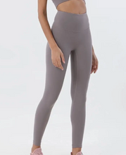 Load image into Gallery viewer, Belsize Zero Feel Leggings | Buy Pilates Clothing On
