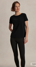 Load image into Gallery viewer, Saskia Seamless Longline Tee
