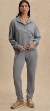 Load image into Gallery viewer, The Rolled Cuff Pant 25

