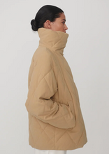 Load image into Gallery viewer, Evren Short Quilted Coat
