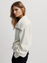 Load image into Gallery viewer, Varley Vine Pullover Top
