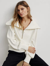 Load image into Gallery viewer, Varley Vine Pullover Top
